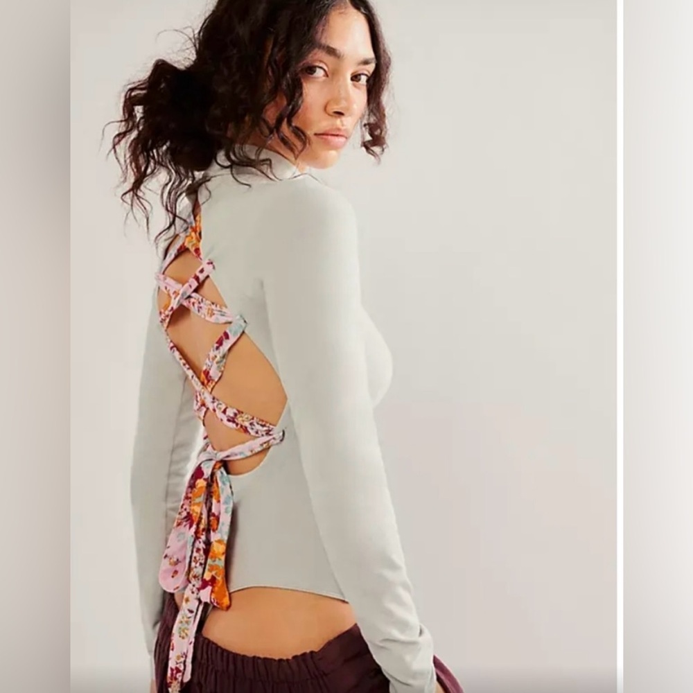 Free People Sz Large NWT Mercury Gray floral lace up back thong Fall Bodysuit - Picture 9 of 9